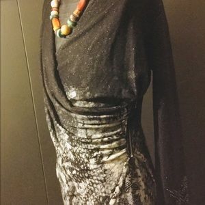 😍Price Drop Desigual Sweater side zip hourglass